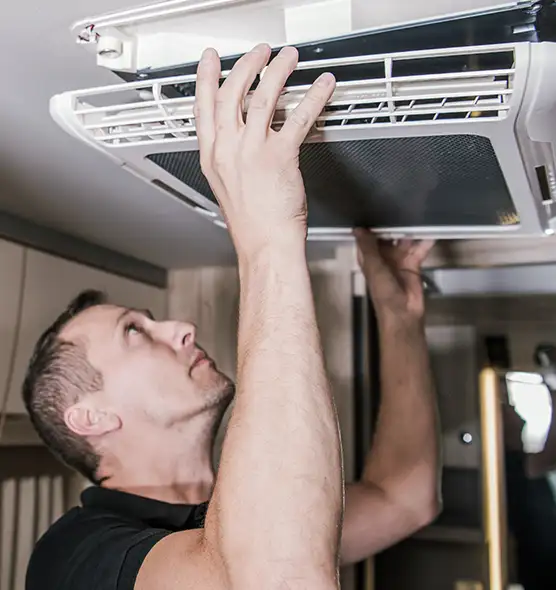  Professional Licensed And Insured Cleaners in Holtsville, NY